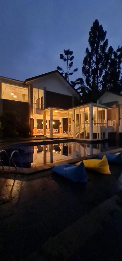 צ'יסרואה Villa Aurora מראה חיצוני תמונה